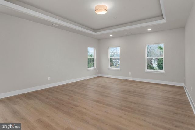 17 VINTER LN, Pasadena, MD 21122