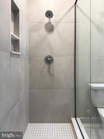 17 VINTER LN, Pasadena, MD 21122