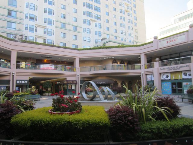 988 Franklin Street 710, Oakland, CA 94607