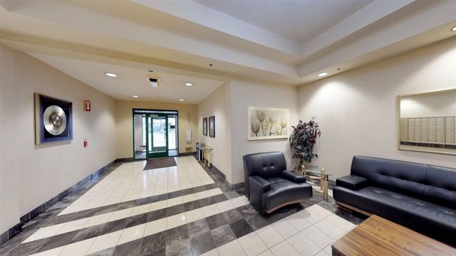 988 Franklin Street 710, Oakland, CA 94607