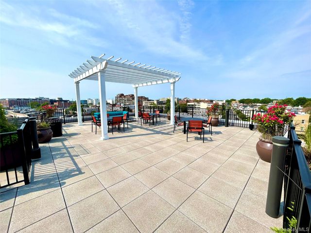 119 Searing Avenue S105, Mineola, NY 11501