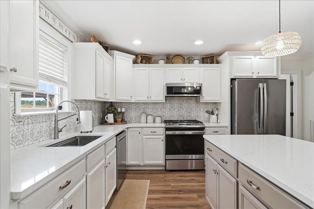 551 Sunny Slope Drive, Cowpens, SC 29330