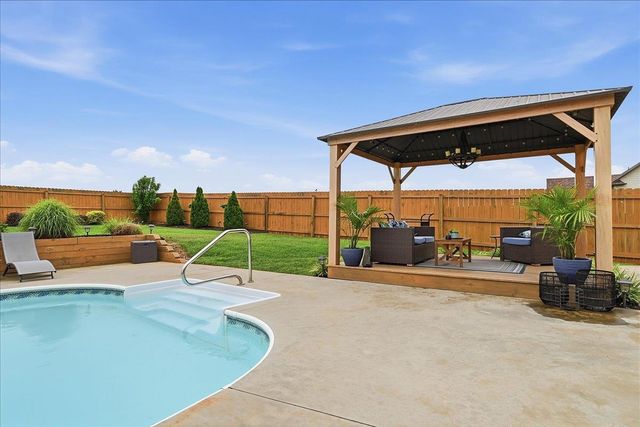 551 Sunny Slope Drive, Cowpens, SC 29330