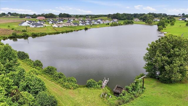 551 Sunny Slope Drive, Cowpens, SC 29330
