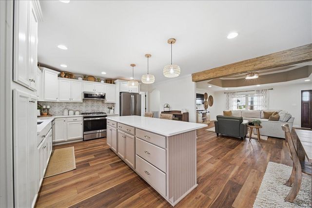 551 Sunny Slope Drive, Cowpens, SC 29330