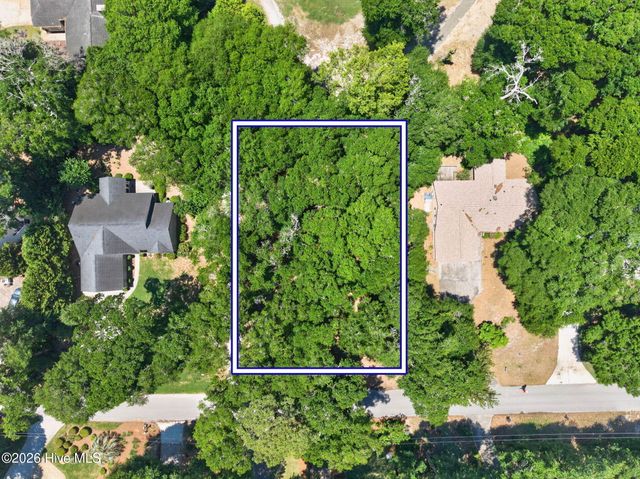 476 Lake Shore Drive, Sunset Beach, NC 28468