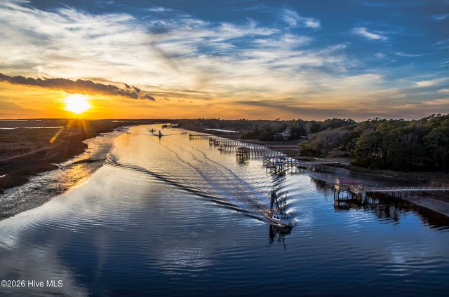 476 Lake Shore Drive, Sunset Beach, NC 28468