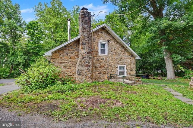 397 ANGORA RD, Reading, PA 19606