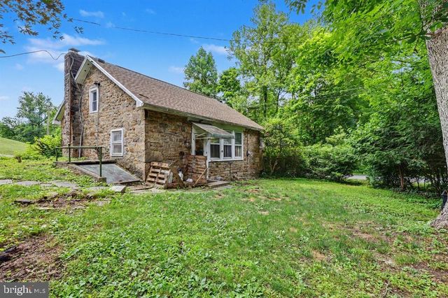 397 ANGORA RD, Reading, PA 19606