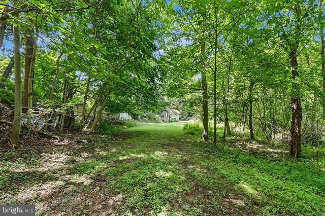 397 ANGORA RD, Reading, PA 19606