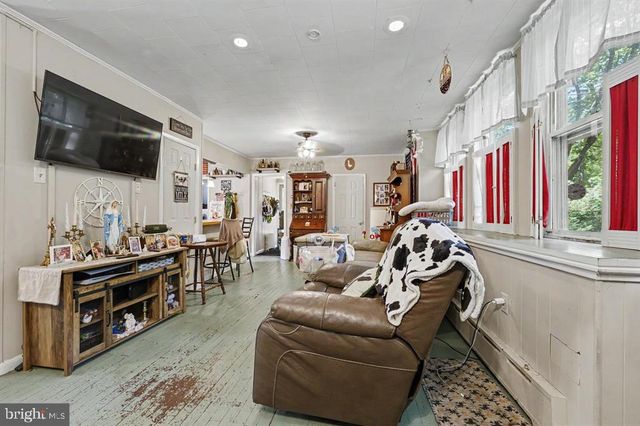 397 ANGORA RD, Reading, PA 19606