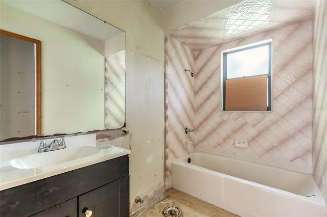 1154 BUENA VISTA DRIVE, Daytona Beach, FL 32117