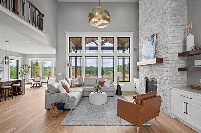 10213 Countryside Drive, Kansas City, KS 66109