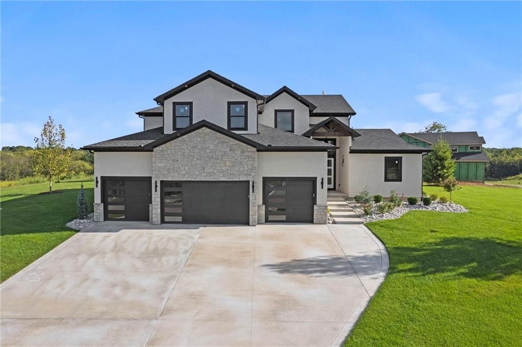 10213 Countryside Drive, Kansas City, KS 66109