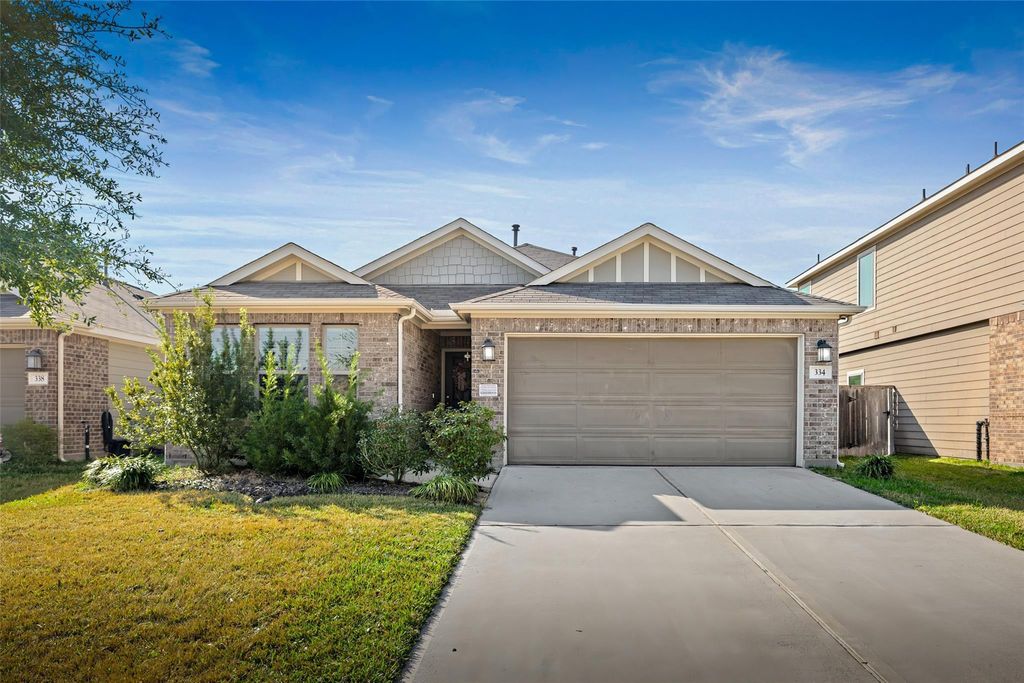 334 Linedale Avenue, Magnolia, TX 77354