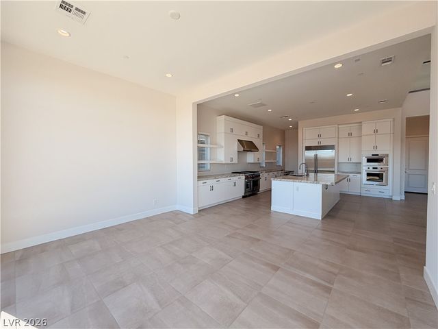 10761 Canyon Bloom Drive, Las Vegas, NV 89135