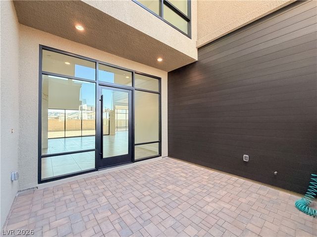 10761 Canyon Bloom Drive, Las Vegas, NV 89135