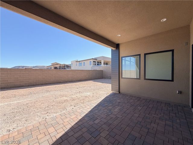 10761 Canyon Bloom Drive, Las Vegas, NV 89135