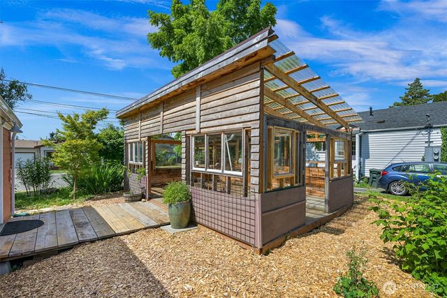 2500 I Street, Bellingham, WA 98225