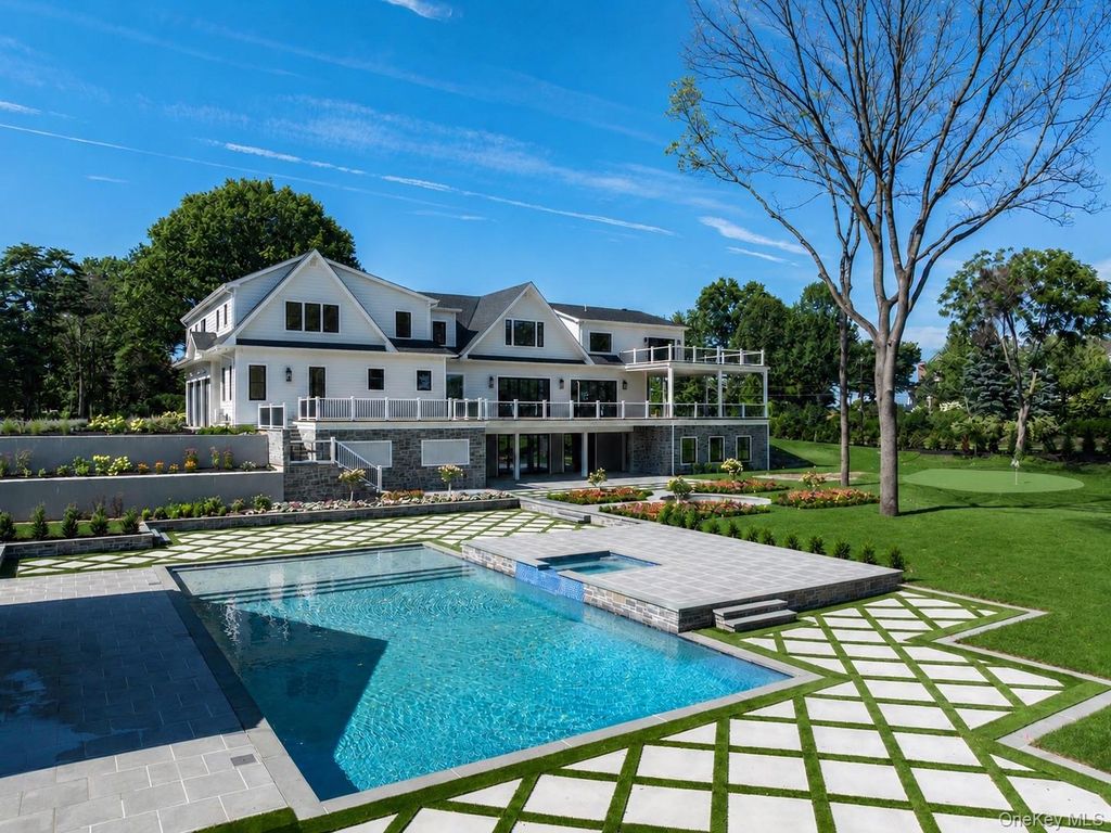 220 Beach Road, Centre Island, NY 11771 — photo 3