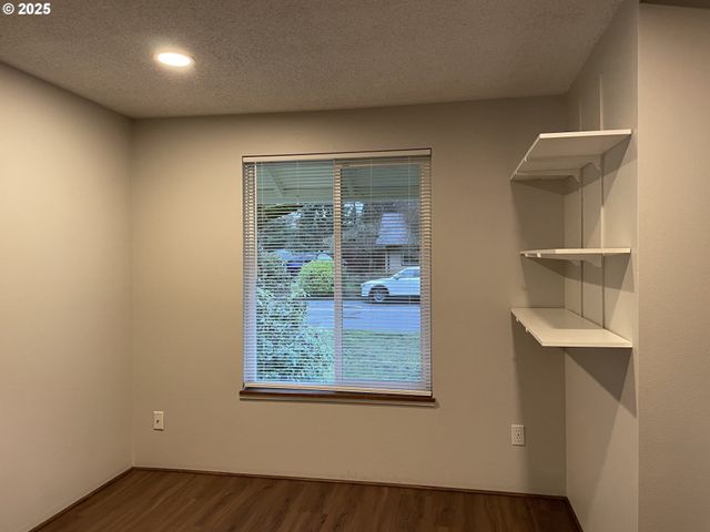 10107 Ne 9TH St, Vancouver, WA 98664