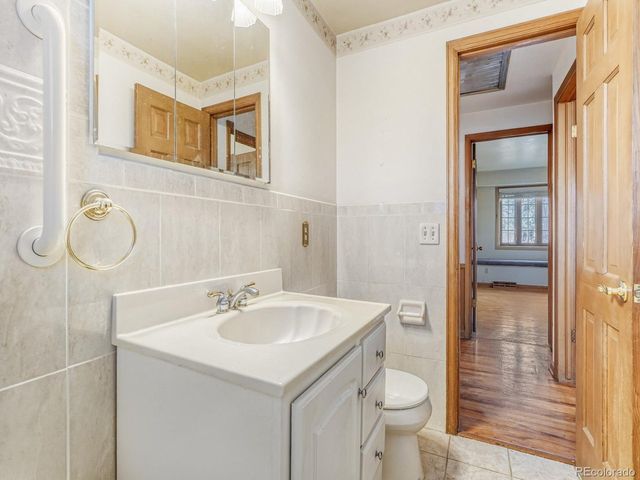 1900 Zang St, Golden, CO 80401