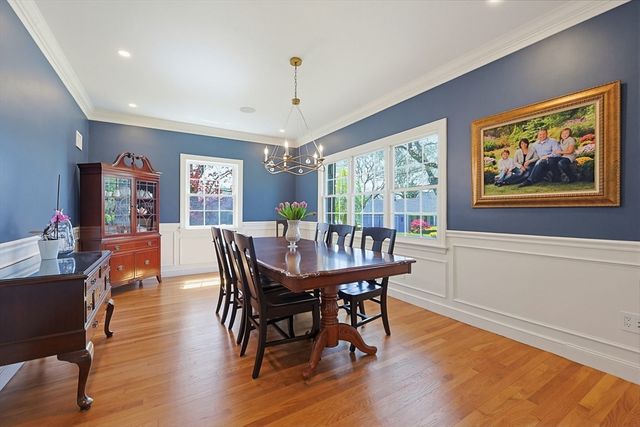 34 Russett Ln, Melrose, MA 02176