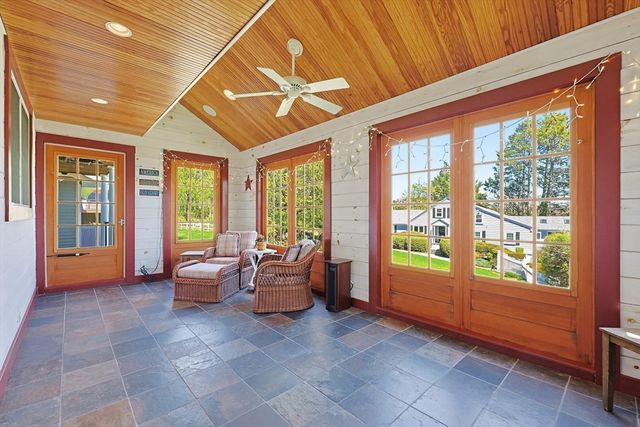 34 Russett Ln, Melrose, MA 02176
