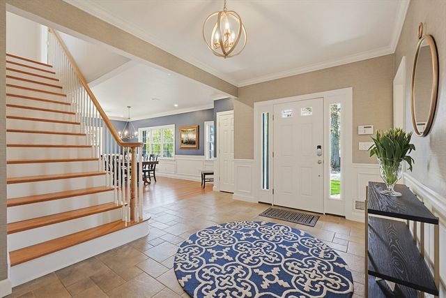 34 Russett Ln, Melrose, MA 02176