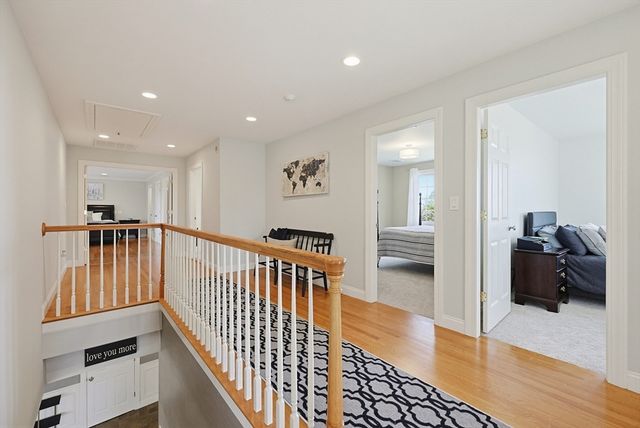 34 Russett Ln, Melrose, MA 02176