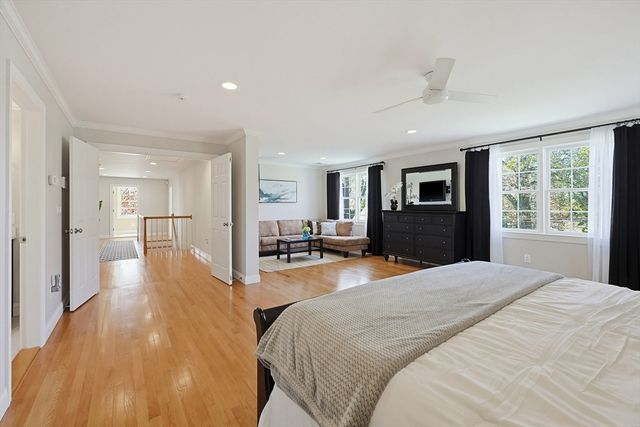 34 Russett Ln, Melrose, MA 02176