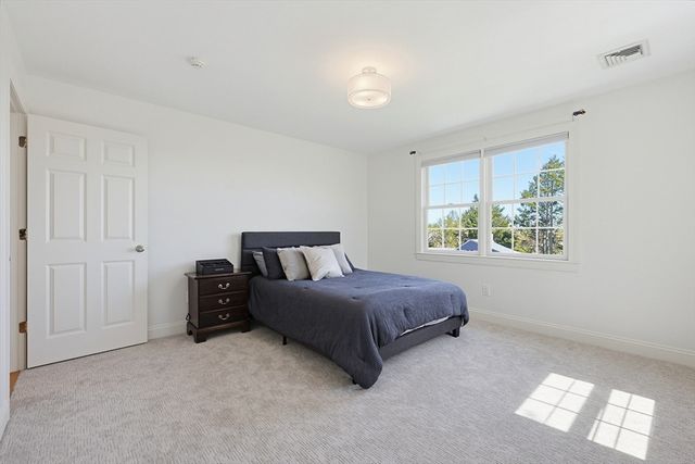 34 Russett Ln, Melrose, MA 02176