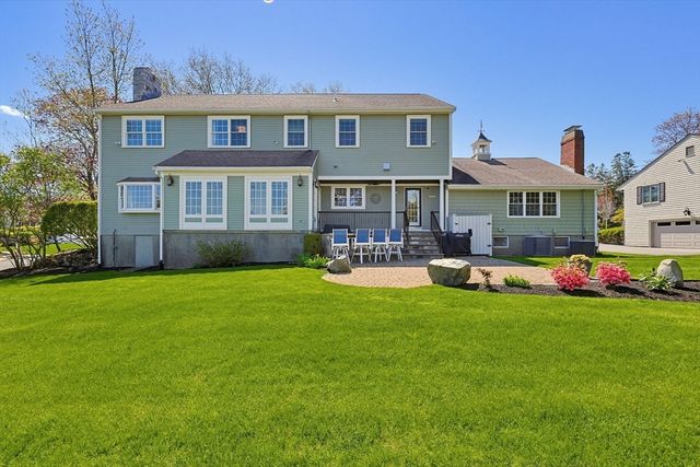 34 Russett Ln, Melrose, MA 02176