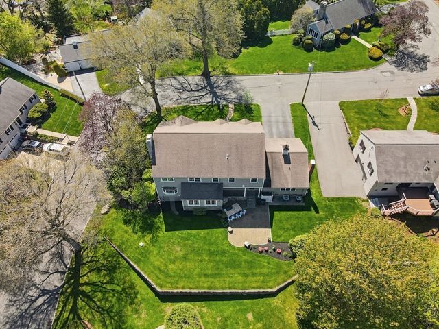 34 Russett Ln, Melrose, MA 02176