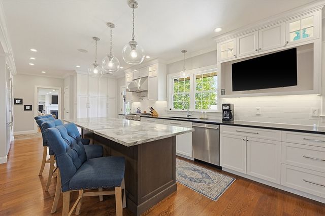 34 Russett Ln, Melrose, MA 02176