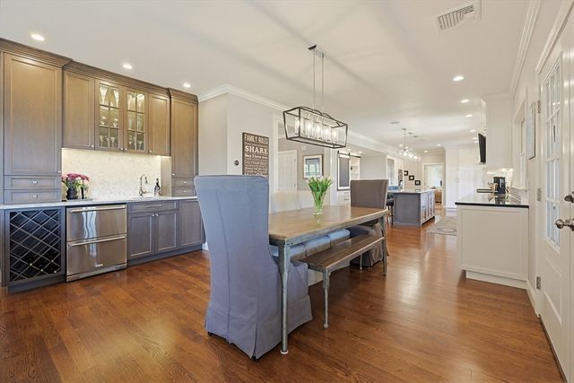 34 Russett Ln, Melrose, MA 02176