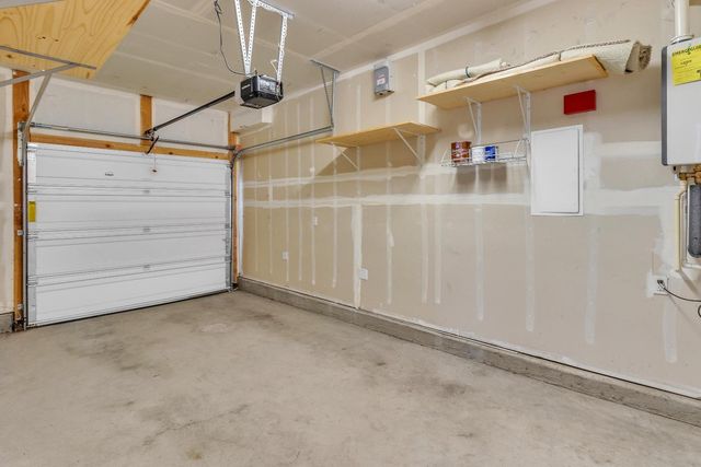 165 Log Pond lane, Sacramento, CA 95818