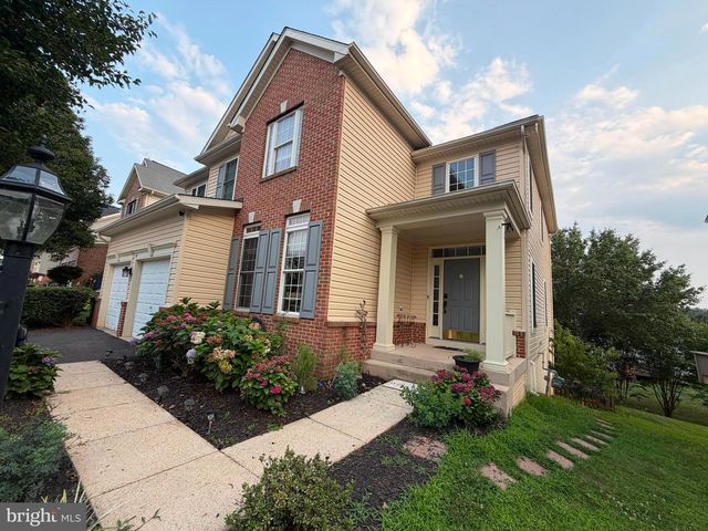 121 KING EDWARD CT, Culpeper, VA 22701