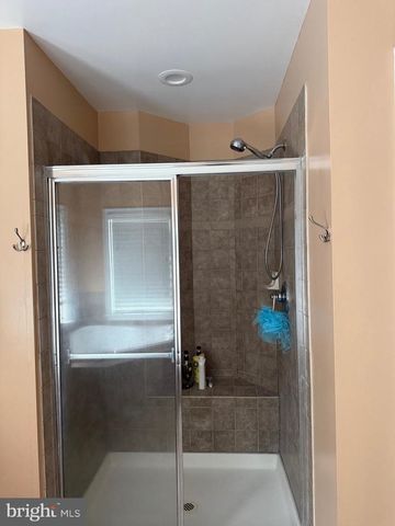 121 KING EDWARD CT, Culpeper, VA 22701