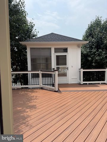 121 KING EDWARD CT, Culpeper, VA 22701