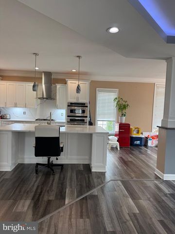 121 KING EDWARD CT, Culpeper, VA 22701