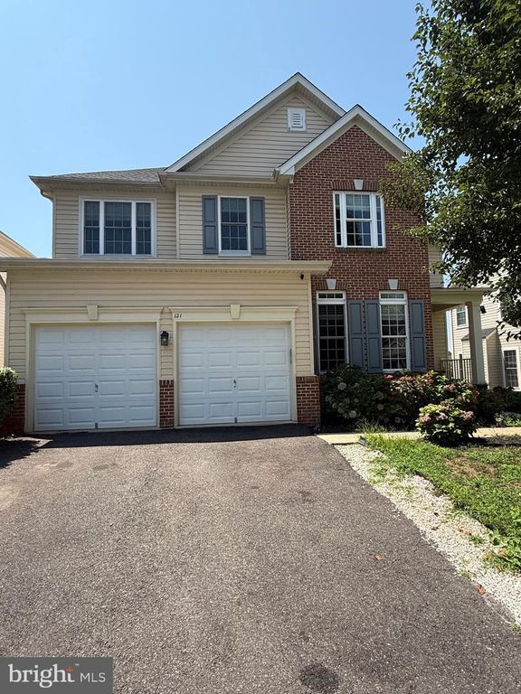 121 KING EDWARD CT, Culpeper, VA 22701