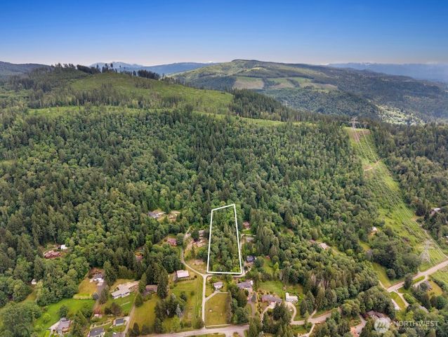 273 xx SE 164th Street, Issaquah, WA 98027