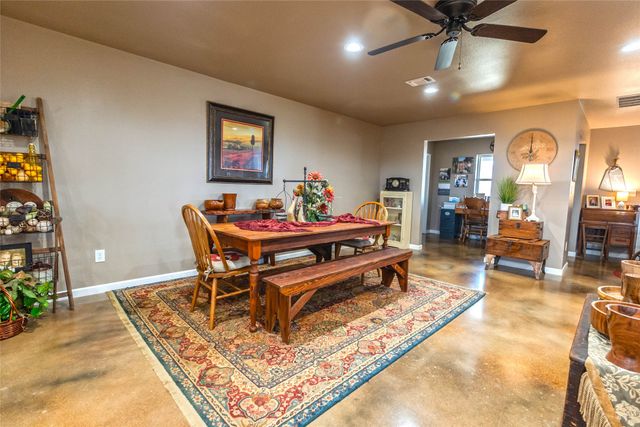 2216 N Greenbrier Road, Nocona, TX 76255