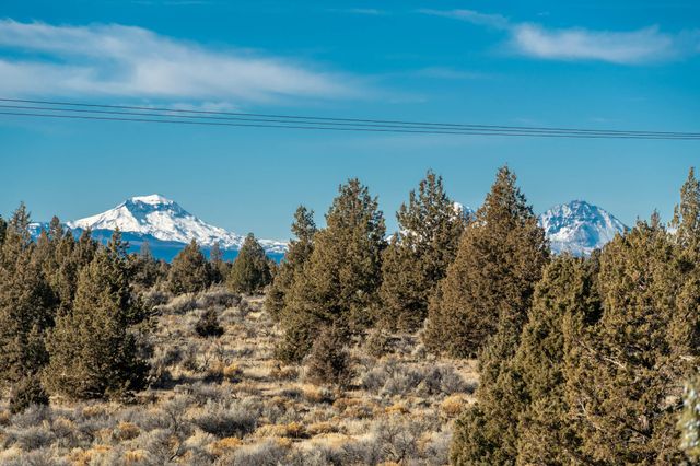 17391 SW Chaparral Drive, Powell Butte, OR 97753