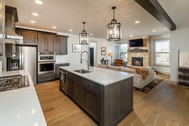 17391 SW Chaparral Drive, Powell Butte, OR 97753