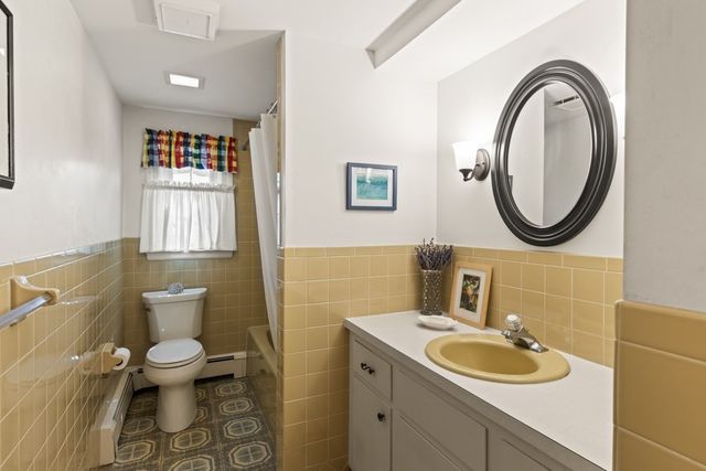 56 Fairwood Rd, Yarmouth, MA 02664