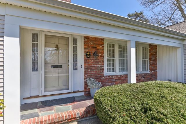 56 Fairwood Rd, Yarmouth, MA 02664