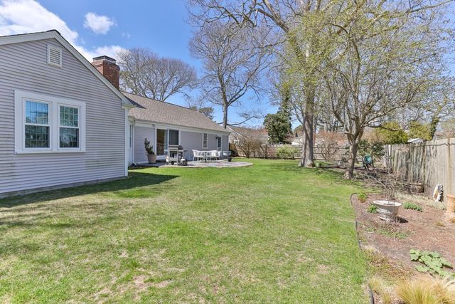 56 Fairwood Rd, Yarmouth, MA 02664