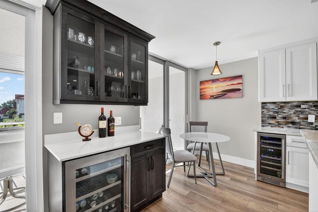 104 Half Moon Circle D2, Hypoluxo, FL 33462